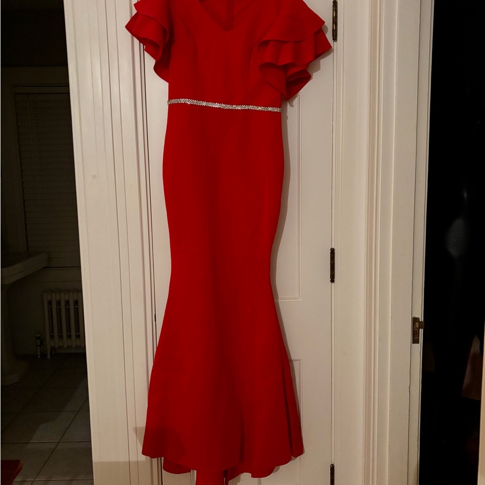 Chic Red Maxi Dress with Ruffled Sleeves-Large
